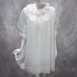 Vintage 1960s Vanity Fair White Chiffon Babydoll Nightgown and Peignoir Set